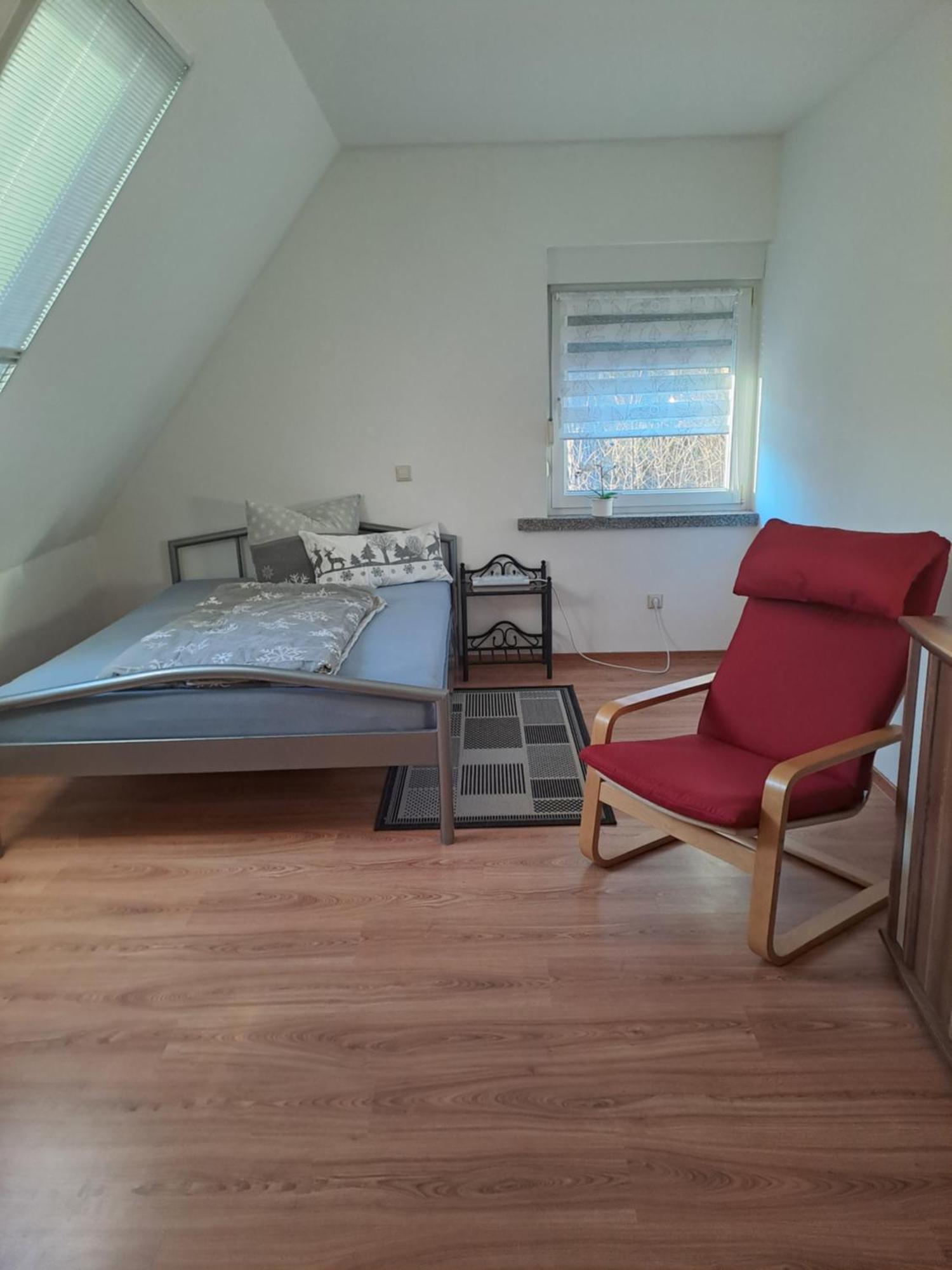 Monteur- und Ferienwohnung im Obergeschoss und Dachgeschoss - Familie Weber Bockendorf Exterior foto